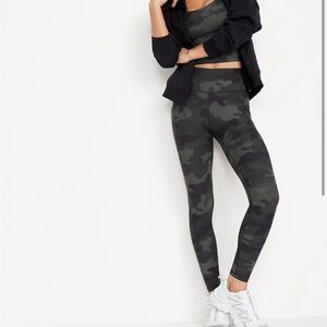 New old navy camo active leggings